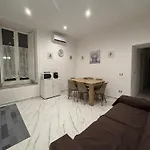 B&D House